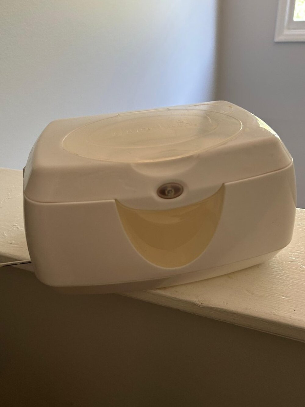 Munchkin Bright & Warm Wipe Warmer - White